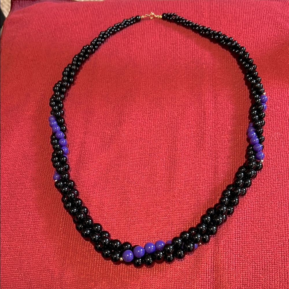 Elegant Black and Purple Beaded Necklace